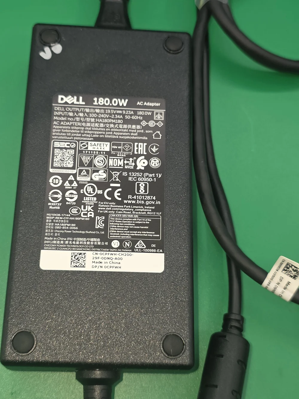 Dell WD22TB4 180W Thunderbolt 4 Docking Station - Black